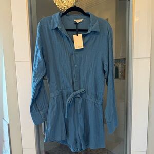 Elan long sleeve romper. Medium, new with tags